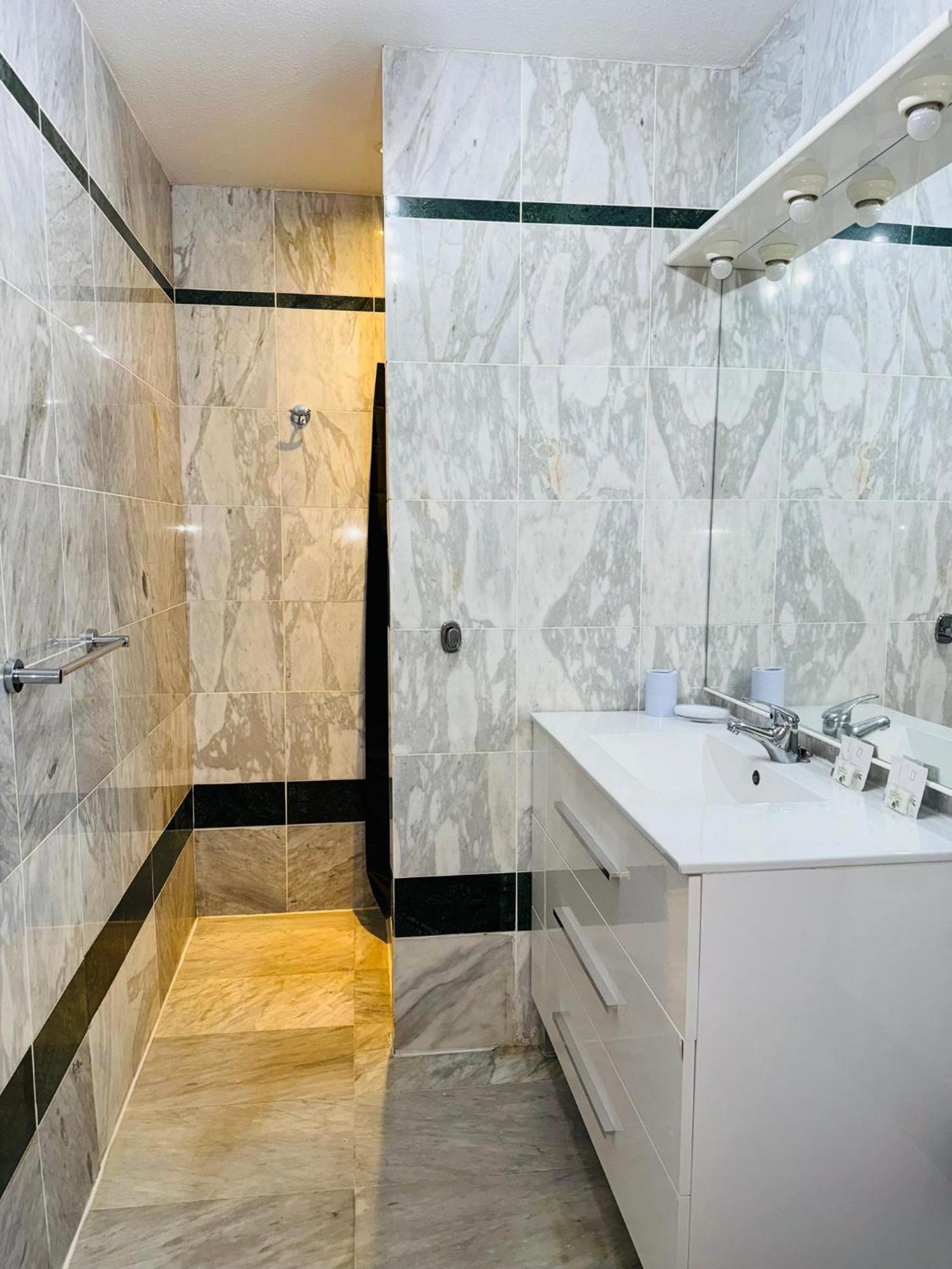 Rio'S Apartment Los Cristianos Арона Екстериор снимка